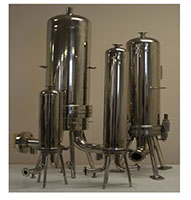 Liquid Filter Housings with Strainers